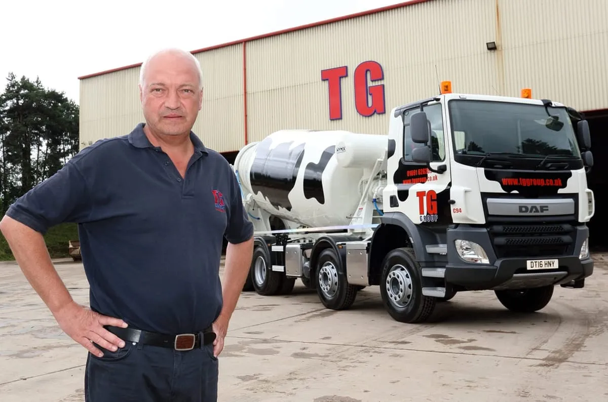 TG cow truck Tudor pic